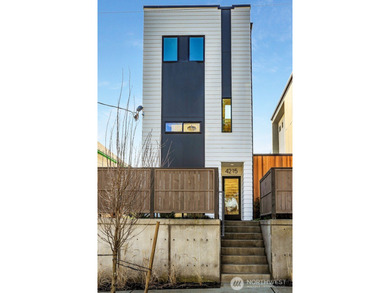 Lake Washington Home For Sale in Seattle Washington