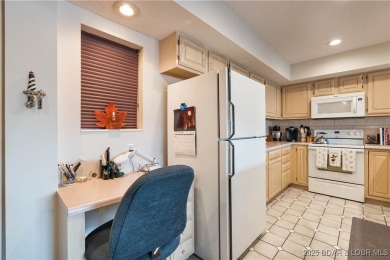 Gorgeous panoramic views, large custom Screened in deck designs