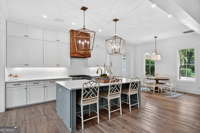 HOMES IN THIS EXCLUSIVE GATED NEIGHBORHOOD RARELY COME TO MARKET - photo 11