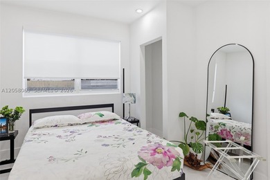 Beautiful 3-bedroom, 2-bath home situated on a spacious corner - photo 11
