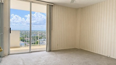 Direct oceanfront on the 14th floor of Three Thousand South- a - photo 16