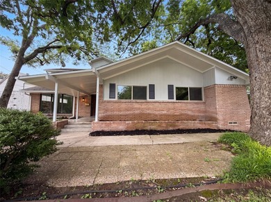 Nestled in one of Dallas's most sought-after neighborhoods, this - photo 18
