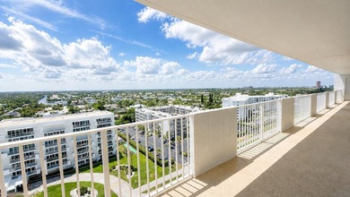 Direct oceanfront on the 14th floor of Three Thousand South- a - photo 19