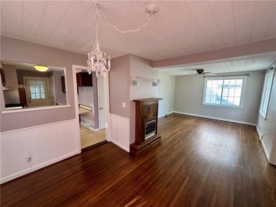 Welcome to 347 Stillwell Avenue, a charming Village of Kenmore - photo 20