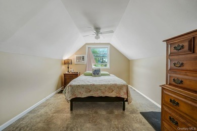 This is the kind of home that gives you options from the moment - photo 21