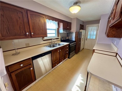 Welcome to 347 Stillwell Avenue, a charming Village of Kenmore - photo 22