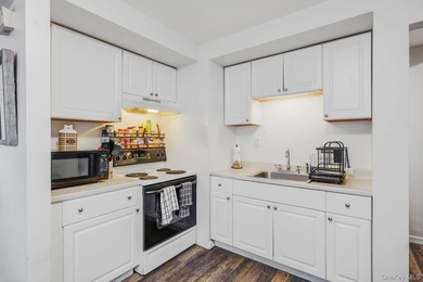 This is the kind of home that gives you options from the moment - photo 29