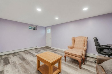 This is the kind of home that gives you options from the moment - photo 31