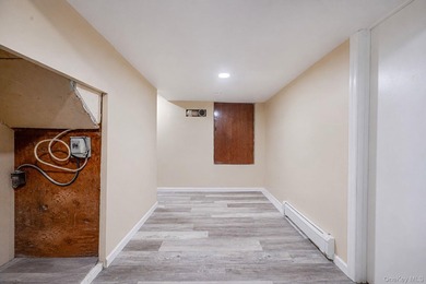 This is the kind of home that gives you options from the moment - photo 36