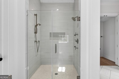 HOMES IN THIS EXCLUSIVE GATED NEIGHBORHOOD RARELY COME TO MARKET - photo 40