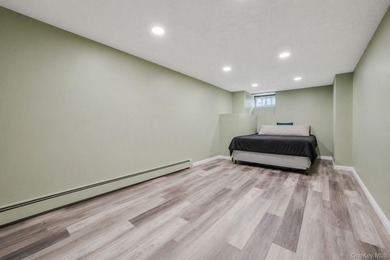This is the kind of home that gives you options from the moment - photo 40