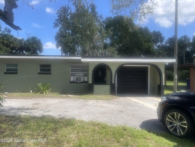 INVESTORS DREAM!!! 2 Spacious units in this beautifully updated - photo 1