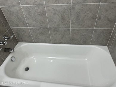INVESTORS DREAM!!! 2 Spacious units in this beautifully updated - photo 8