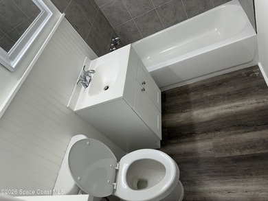 INVESTORS DREAM!!! 2 Spacious units in this beautifully updated - photo 9