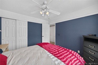 You're in luck just listed 3 bedroom 2 bath walk-in end unit is - photo 18