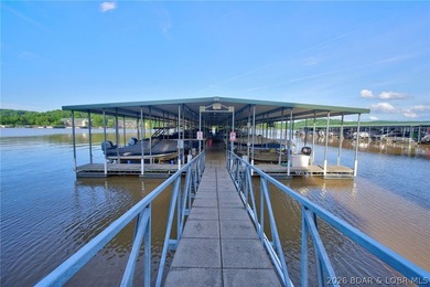 You're in luck just listed 3 bedroom 2 bath walk-in end unit is - photo 26