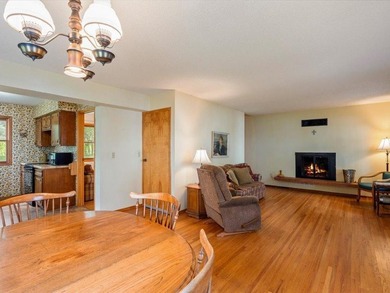 Welcome to classic lake life on highly sought-after Ten Mile - photo 4