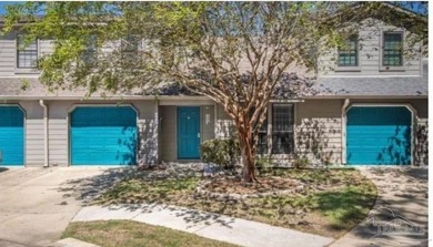 ONLY UNIT CURRENTLY LISTED FOR SALE IN THE COMPLEX! Welcome to - photo 3