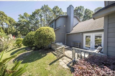 ONLY UNIT CURRENTLY LISTED FOR SALE IN THE COMPLEX! Welcome to - photo 8