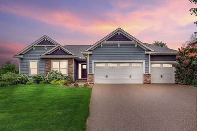 This beautifully maintained Prior Lake home features a spacious - photo 1