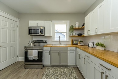 Welcome to 1144 North Street! Totally renovated, a rare six - photo 10