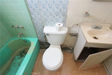 Probate Fixer Opportunity! This is a court-confirmation sale - photo 10