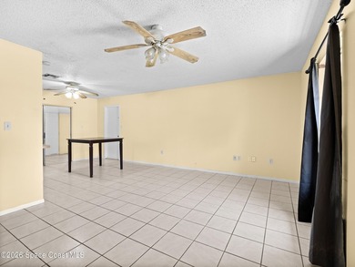 Welcome to this charming 3-bedroom, 2-bathroom home that - photo 5