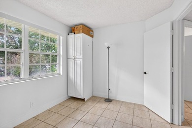 MOVE-IN ready condo just off US1 in a prime location near - photo 21