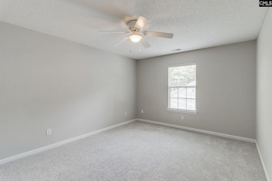 Welcome to this beautifully updated 5-bedroom, 3.5-bath home - photo 32