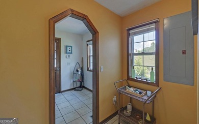 Cozy Ranch style home on Lake Hartwell, close to town, DEEP - photo 33