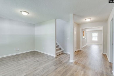 Welcome to this beautifully updated 5-bedroom, 3.5-bath home - photo 50