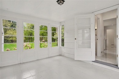 Rare Opportunity! Park-like yard on the cul-de-sac of Frankland - photo 2