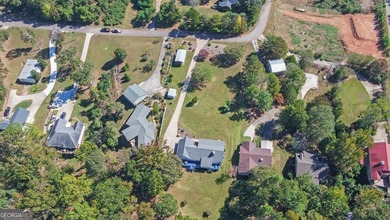 Cozy Ranch style home on Lake Hartwell, close to town, DEEP - photo 59