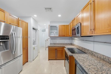 This beautiful two-story townhome offers approximately 2,000 - photo 8