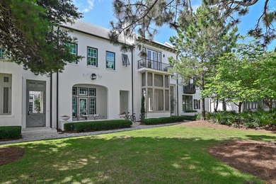 This masterfully designed residence by acclaimed architect Gary - photo 1