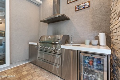 Presenting an exceptional estate residence where timeless - photo 45