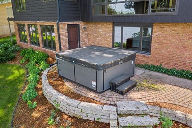 Rare opportunity to own a stunning Mississippi River home on - photo 15