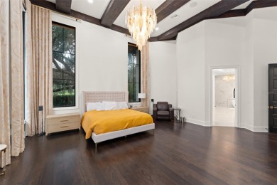 Presenting a magnificent Isleworth golf front estate with - photo 27