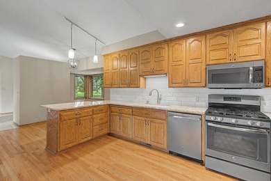 Rare opportunity to own a stunning Mississippi River home on - photo 27