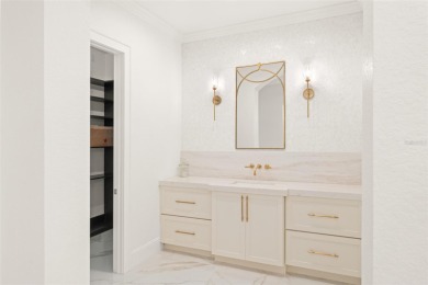 Presenting a magnificent Isleworth golf front estate with - photo 29