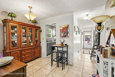 Welcome to Meadows South! This end-unit 2-bedroom, 2-bath - photo 7