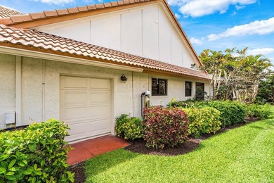 Perfectly situated on a private, tranquil lot, with no traffic - photo 41