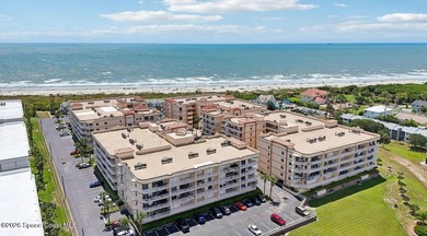 Welcome to Paradise! This fully renovated 3 bedroom/ 2 bath unit - photo 1