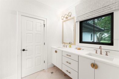 Presenting a magnificent Isleworth golf front estate with - photo 44