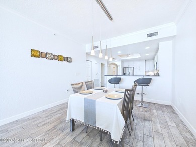 Welcome to Paradise! This fully renovated 3 bedroom/ 2 bath unit - photo 8