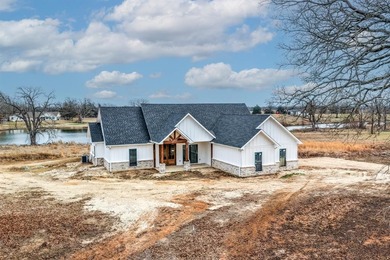 (private lake, pond, coastal) Home For Sale in Saltillo Texas