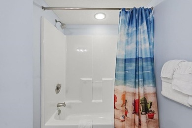 Welcome to Yacht Club Villas - Barefoot Resort. Where luxury - photo 21