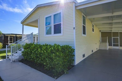 This charming 1,344 square feet manufactured home in Marco - photo 2