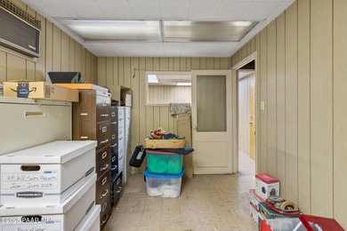 Prime High-Traffic Commercial Opportunity on Miller Valley