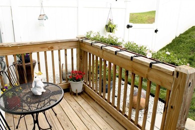 Welcome to this beautifully maintained, like-new townhome in - photo 6